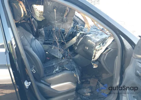 2015 Mercedes-Benz Gl 63 Amg 4Matic z USA, uszkodzony, nr VIN 4JGDF7EE4FA522688